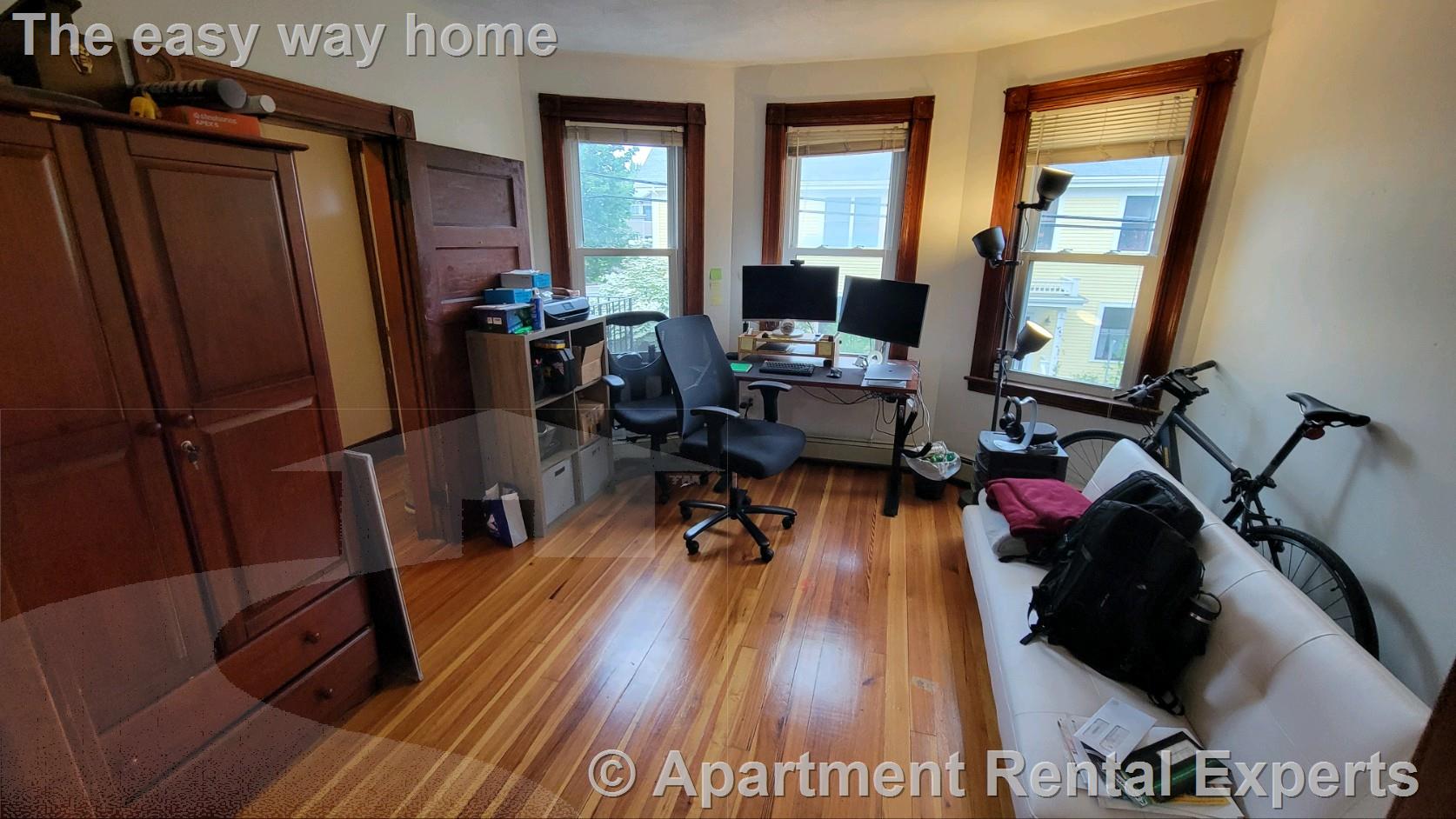 3 bed, 1 bath apartment for rent at 45 Locke St Unit 2, Davis Square — photo 4 of 17