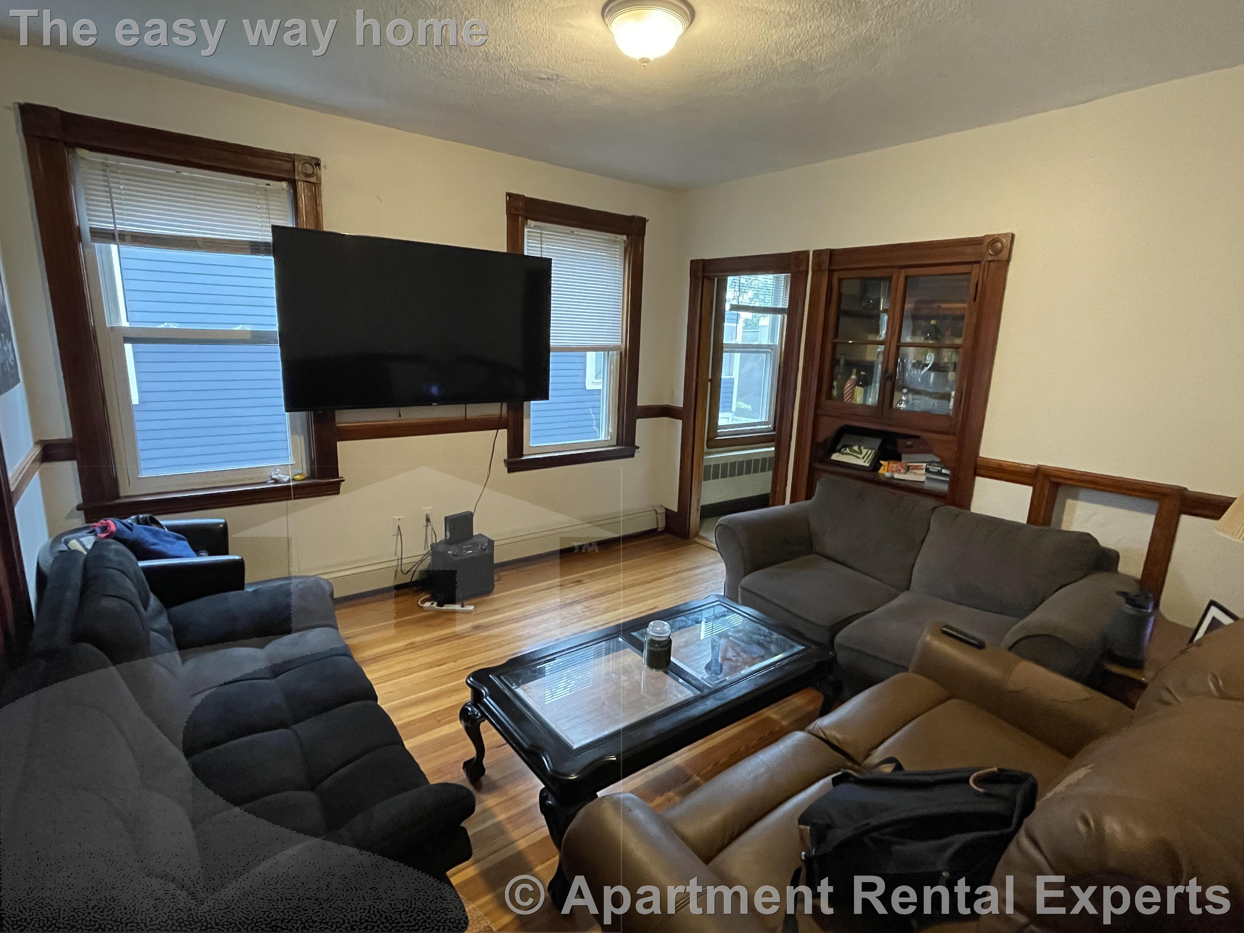 3 bed, 1 bath apartment for rent at 45 Locke St Unit 2, Davis Square — photo 14 of 17