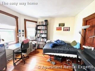 3 bed, 1 bath apartment for rent at 45 Locke St Unit 3, Davis Square — photo 7 of 9