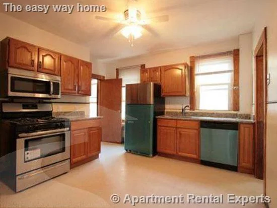 3 bed, 1 bath apartment for rent at 45 Locke St Unit 3, Davis Square — photo 1 of 9