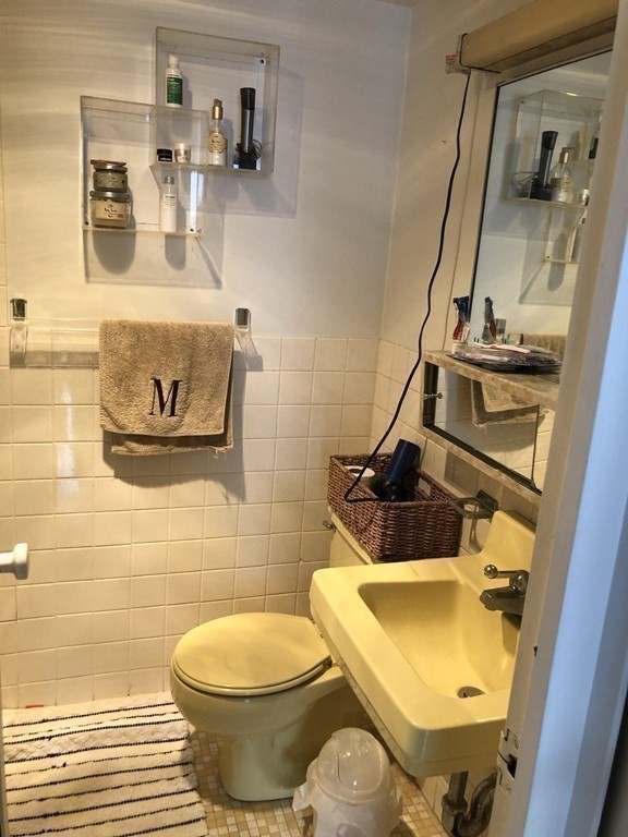 Studio bed, 1 bath apartment for rent at 45 Longwood Ave Unit 403, Coolidge Corner — photo 6 of 11