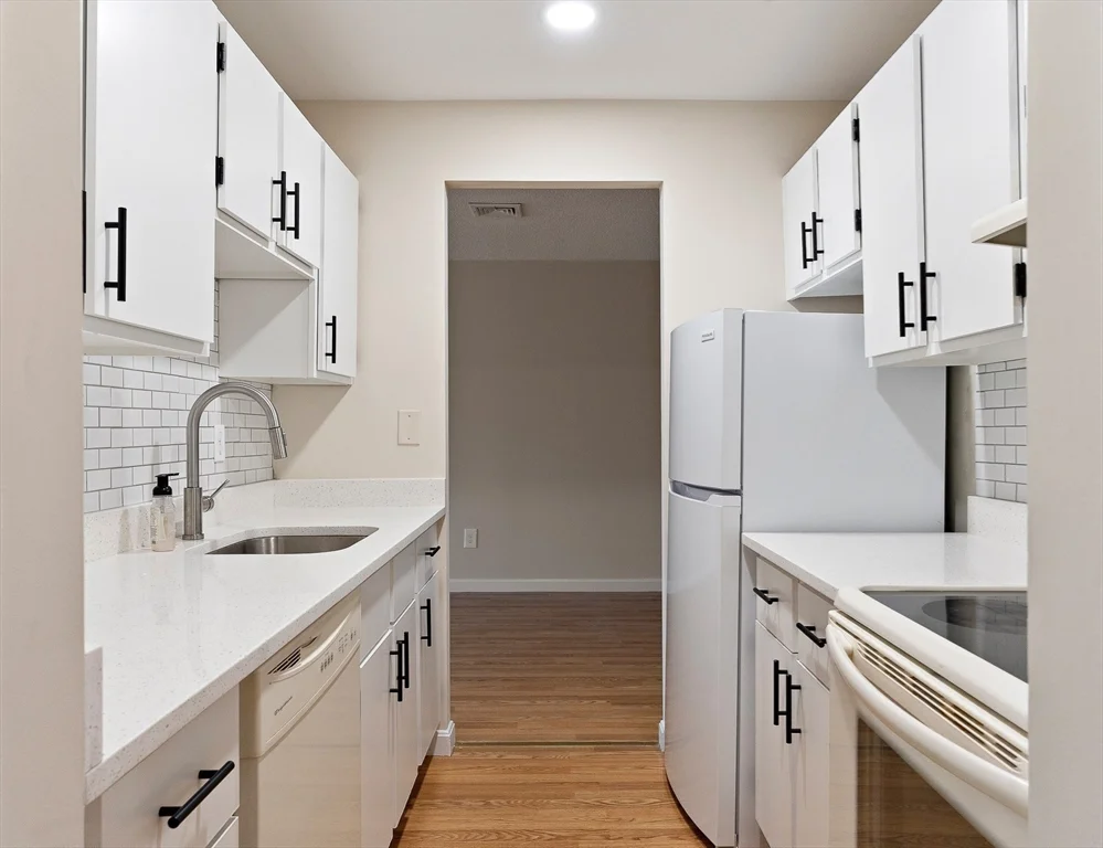 2 bed, 2 bath apartment for rent at 45 Loomis St Unit 317, Malden — photo 7 of 19