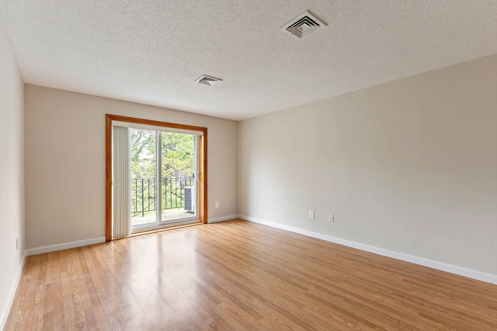 2 bed, 2 bath apartment for rent at 45 Loomis St Unit 317, Malden — photo 3 of 19