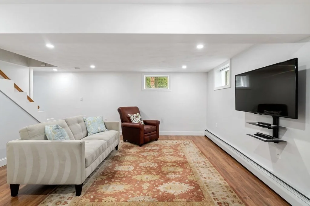 3 bed, 2 bath apartment for rent at 45 Magoun St, North Cambridge — photo 13 of 33