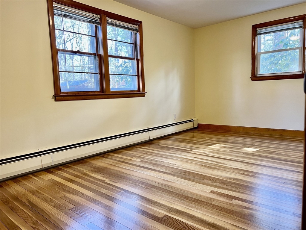 3 bed, 1 bath apartment for rent at 45 Maiden Ln, Wayland — photo 13 of 25