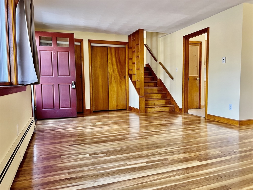 3 bed, 1 bath apartment for rent at 45 Maiden Ln, Wayland — photo 4 of 25