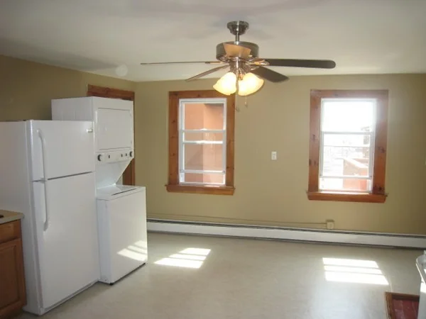 2 bed, 1 bath apartment for rent at 45 Main St Unit 2, Gloucester — photo 3 of 11