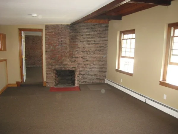 2 bed, 1 bath apartment for rent at 45 Main St Unit 2, Gloucester — photo 7 of 11