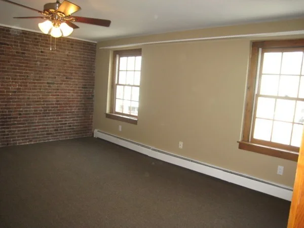 2 bed, 1 bath apartment for rent at 45 Main St Unit 2, Gloucester — photo 9 of 11
