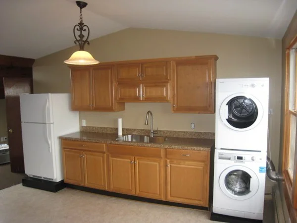 1 bed, 1 bath apartment for rent at 45 Main St Unit 3, Gloucester