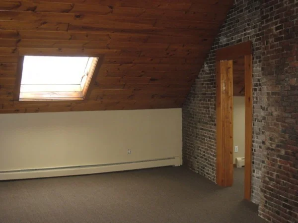 1 bed, 1 bath apartment for rent at 45 Main St Unit 3, Gloucester — photo 4 of 12