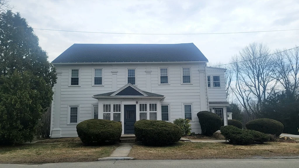 1 bed, 1 bath apartment for rent at 45 Main St Unit B, Charlton