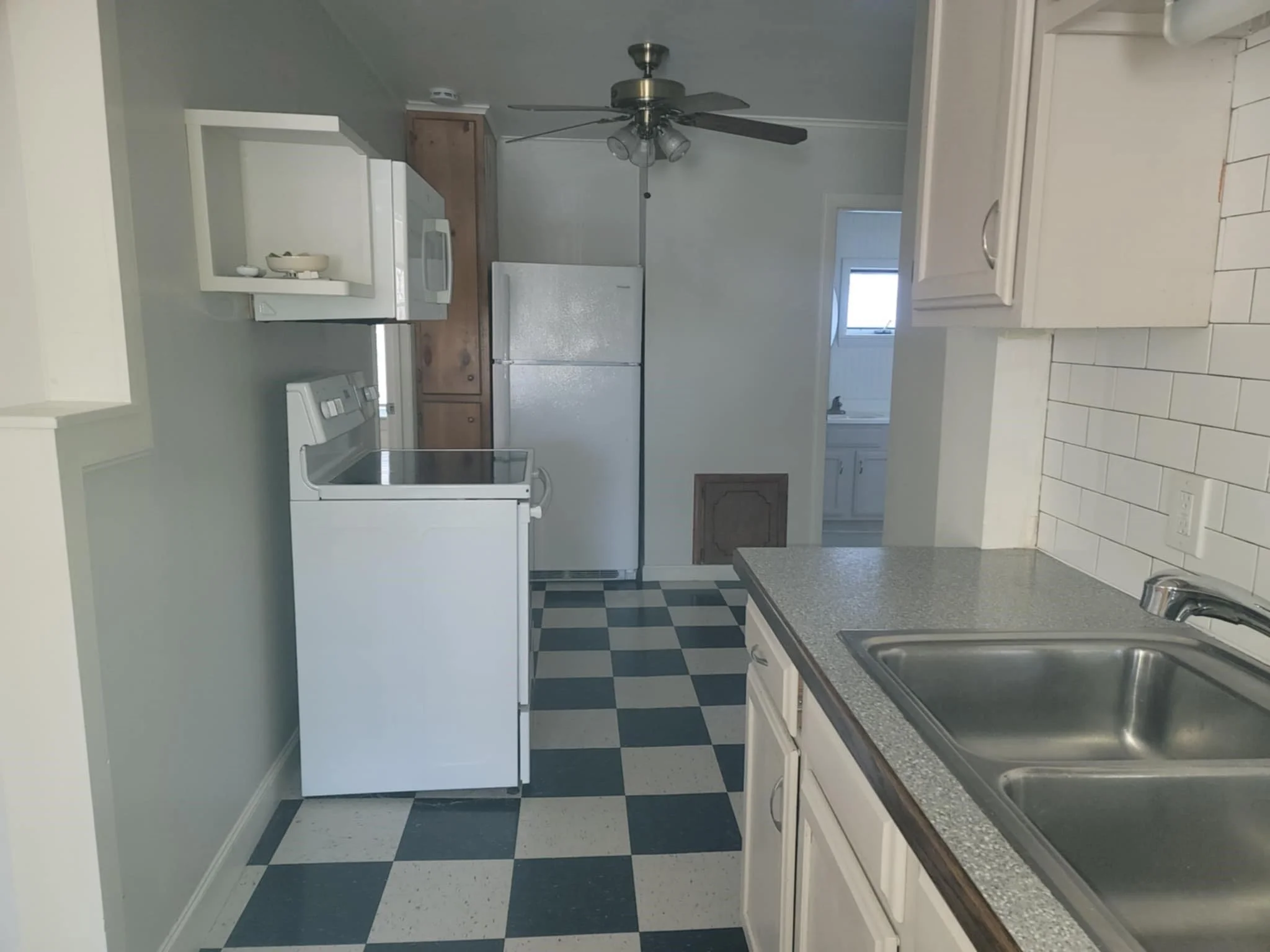 1 bed, 1 bath apartment for rent at 45 Main St Unit B, Charlton — photo 3 of 8
