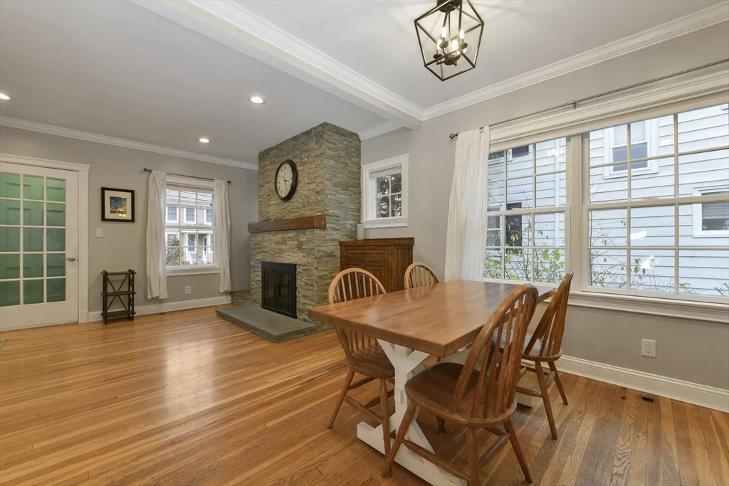 3 bed, 2 bath apartment for rent at 45 Margaret Rd, Newton Highlands — photo 7 of 24