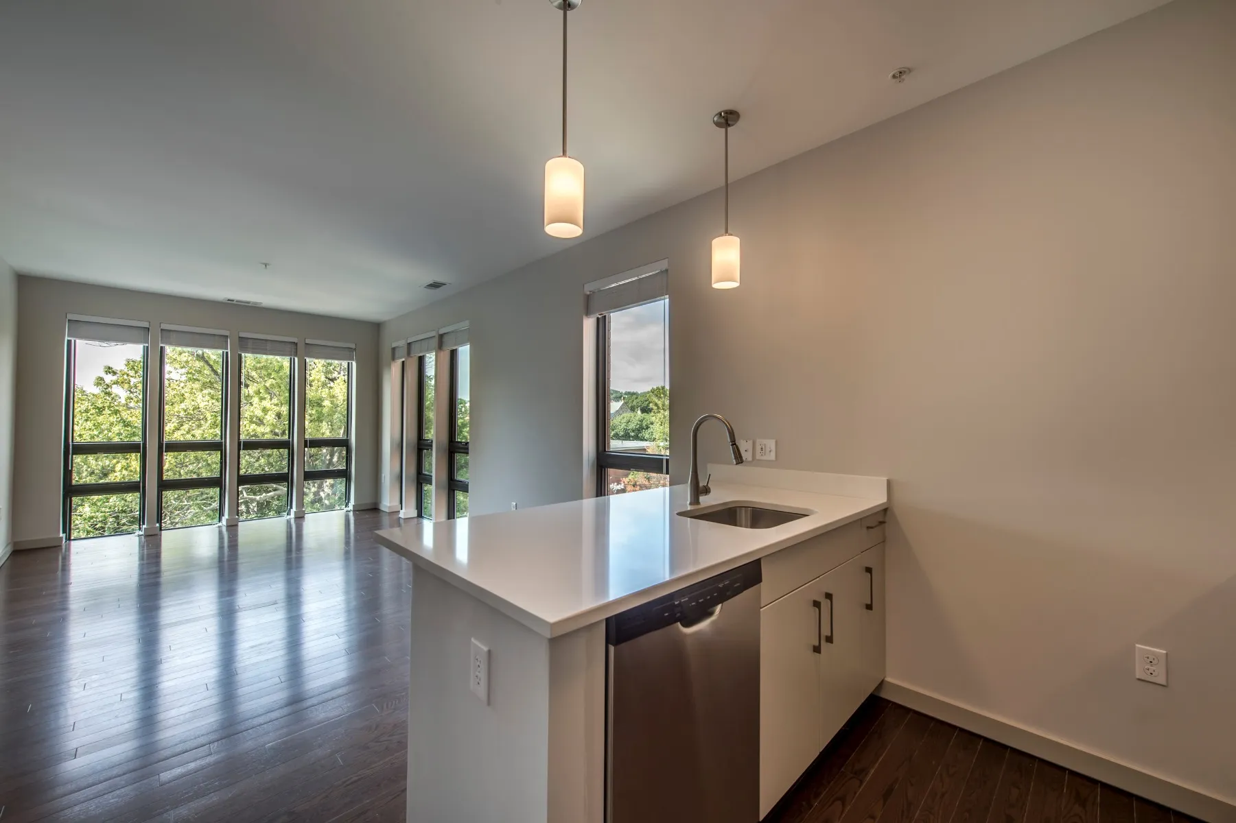 1.5 bed, 1 bath apartment for rent at 45 Marion St Unit 404, Coolidge Corner — photo 1 of 18