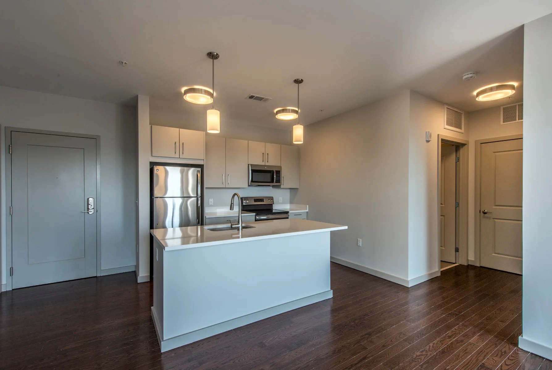 2 bed, 2 bath apartment for rent at 45 Marion St Unit 613, Coolidge Corner — photo 1 of 10