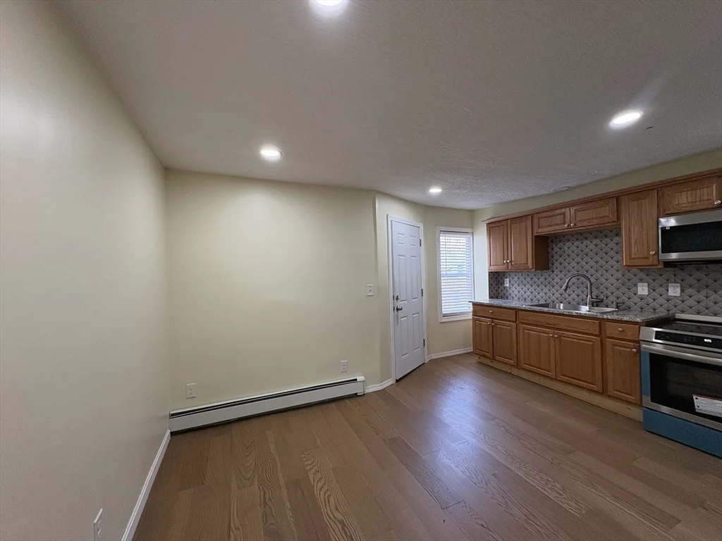 3 bed, 1 bath apartment for rent at 45 Mason Ave Unit 2, North Attleboro — photo 3 of 19