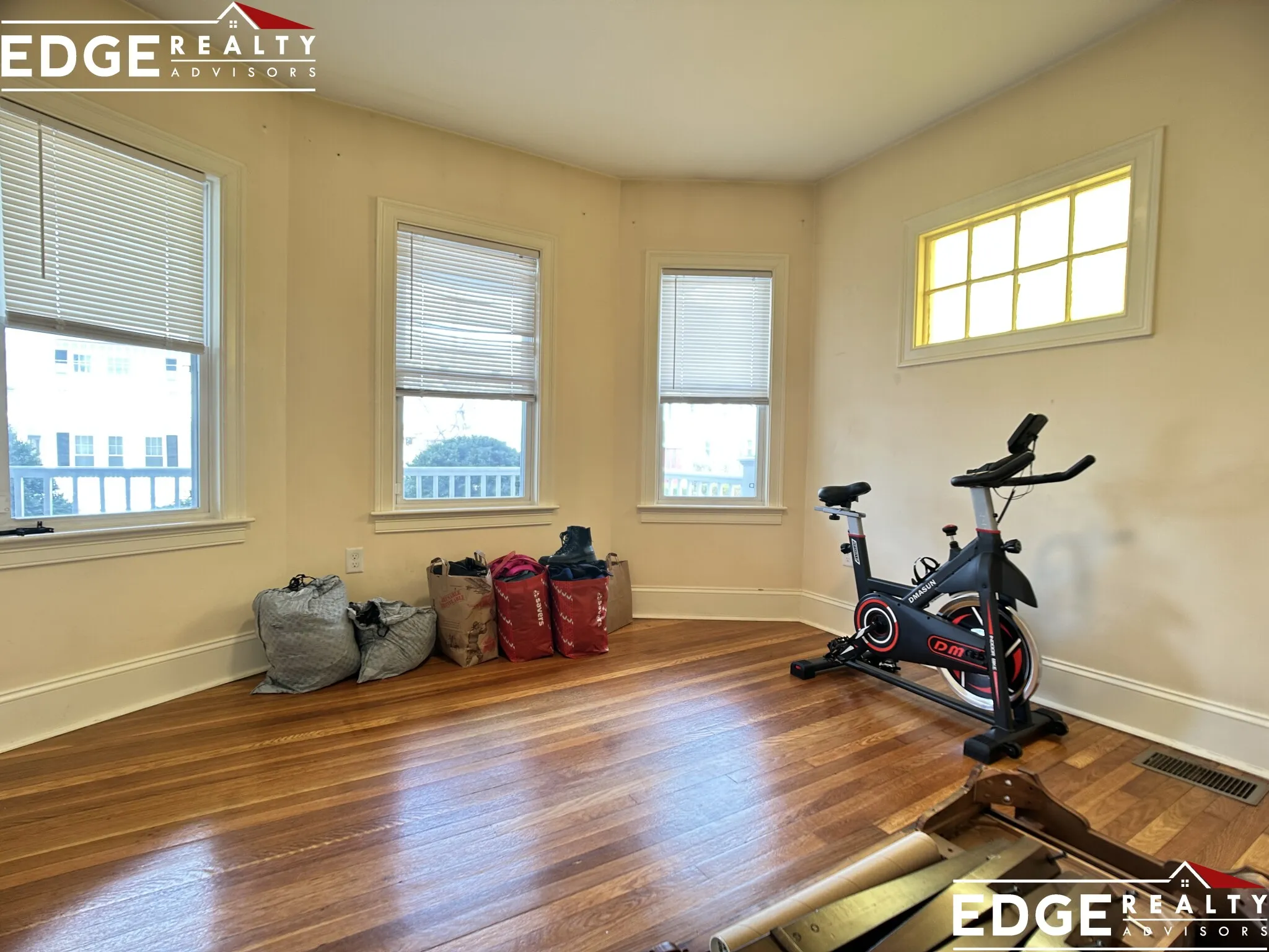 3 bed, 1 bath apartment for rent at 45 Matchett St Unit 1, Brighton — photo 4 of 8