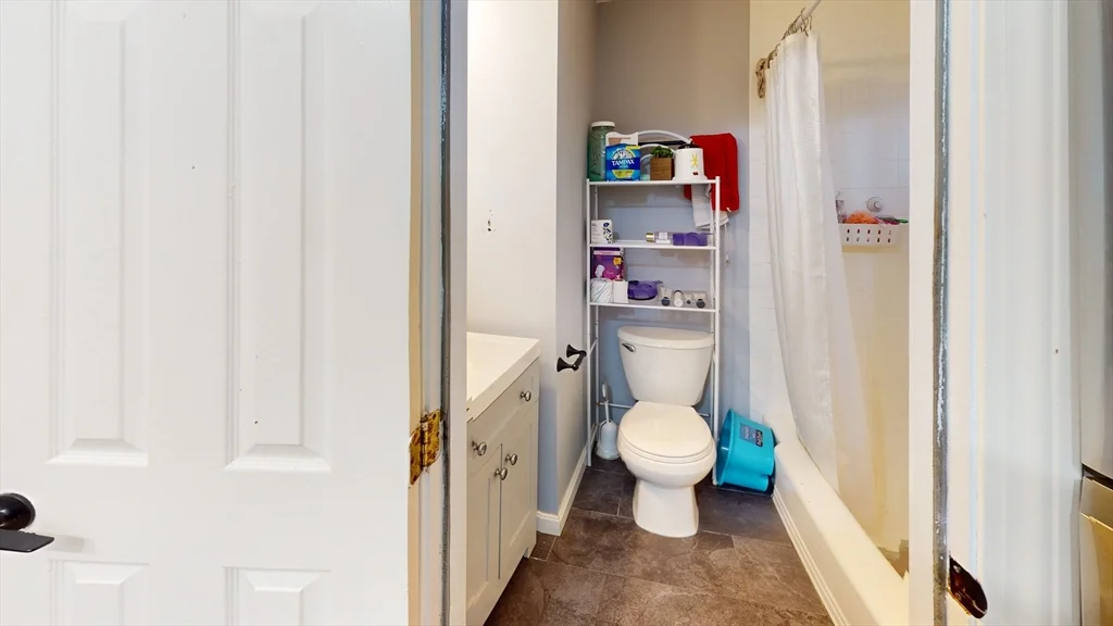 3 bed, 1 bath apartment for rent at 45 Morris St Unit 1, East Boston — photo 7 of 8