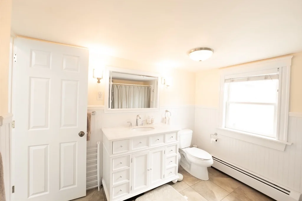 3 bed, 2 bath apartment for rent at 45 Mystic Unit 2, Charlestown — photo 9 of 13