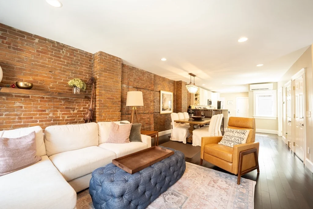 3 bed, 2 bath apartment for rent at 45 Mystic Unit 2, Charlestown — photo 4 of 13