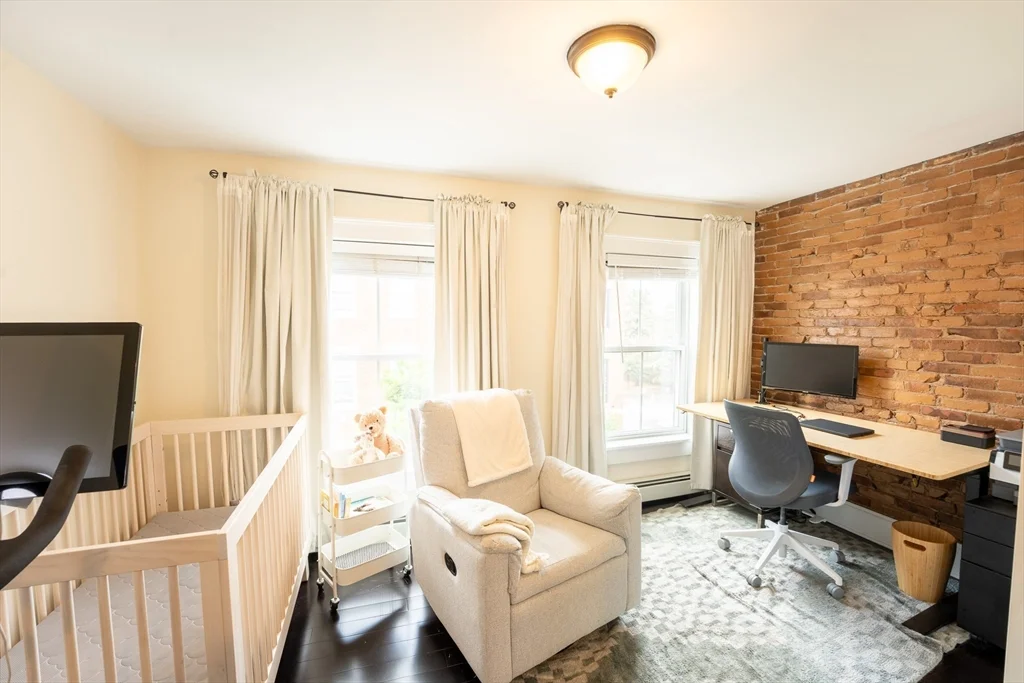 3 bed, 2 bath apartment for rent at 45 Mystic Unit 2, Charlestown — photo 10 of 13