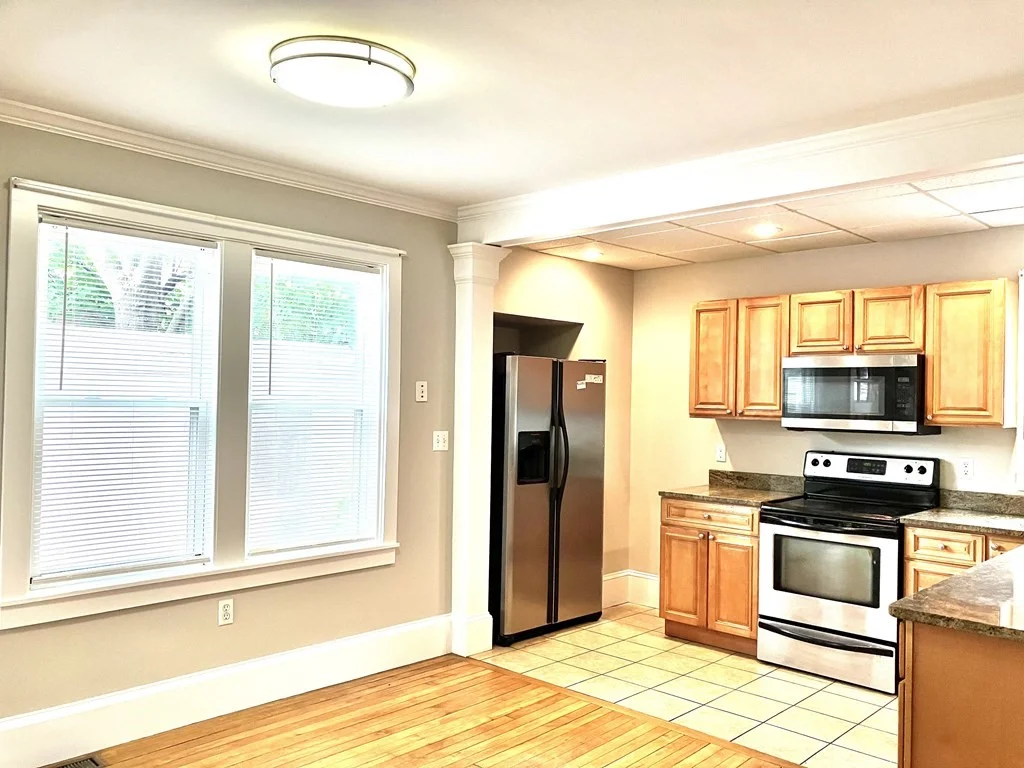 2 bed, 1 bath apartment for rent at 45 Ocean St Unit A, Lynn — photo 10 of 22