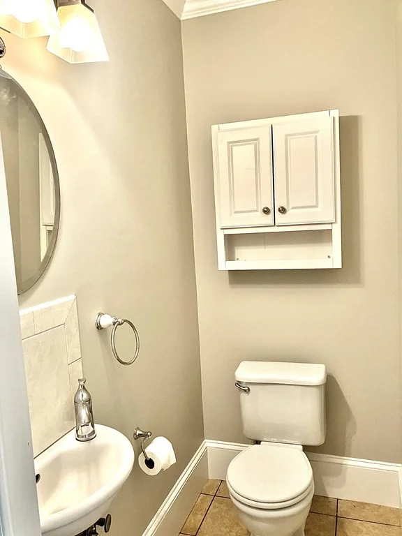 2 bed, 1 bath apartment for rent at 45 Ocean St Unit A, Lynn — photo 9 of 22