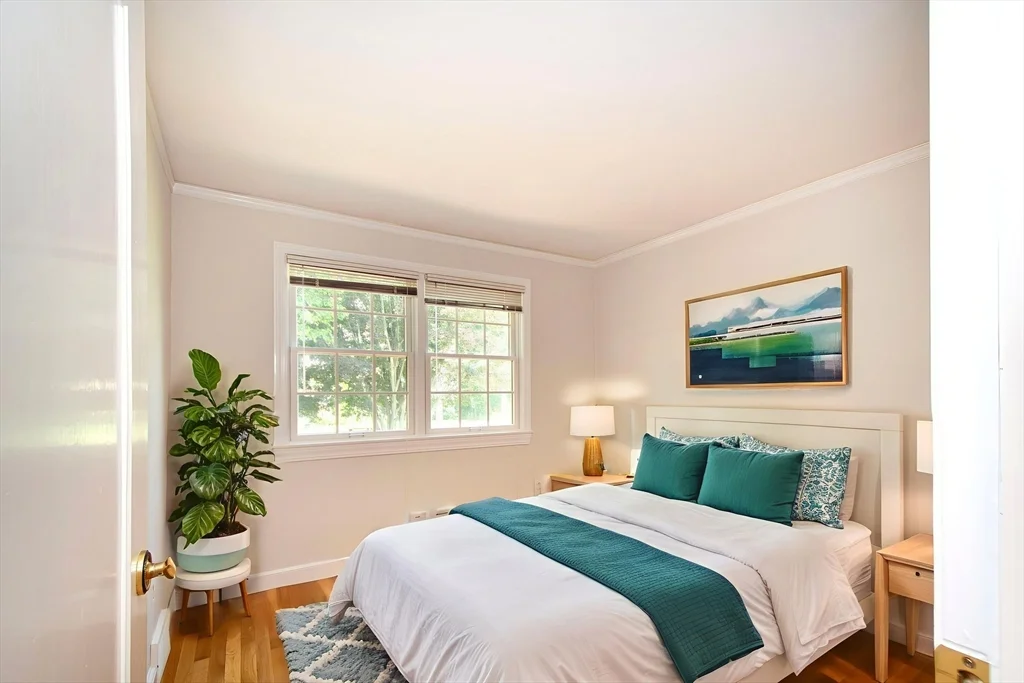 4 bed, 2 bath apartment for rent at 45 Old Pasture Rd, Cohasset — photo 28 of 34