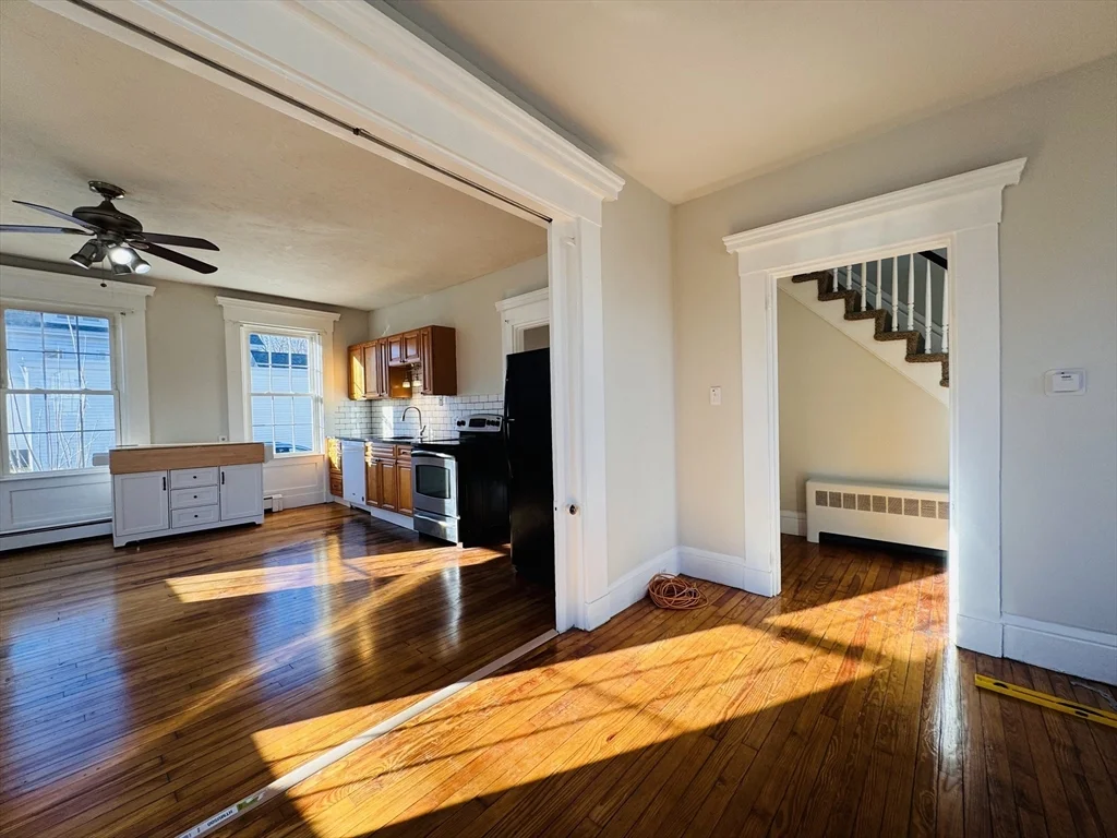 4 bed, 1 bath apartment for rent at 45 Peirce St Unit 1, Middleboro — photo 10 of 23