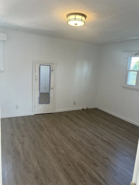 3 bed, 1 bath apartment for rent at 45 Pleasant Unit 2, Winthrop — photo 16 of 18