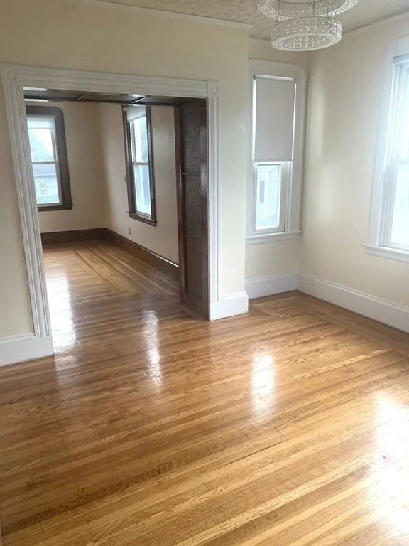 3 bed, 1 bath apartment for rent at 45 Pleasant Unit 2, Winthrop — photo 9 of 18