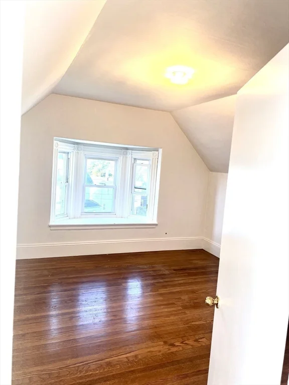 3 bed, 1 bath apartment for rent at 45 Pleasant Unit 2, Winthrop — photo 15 of 18