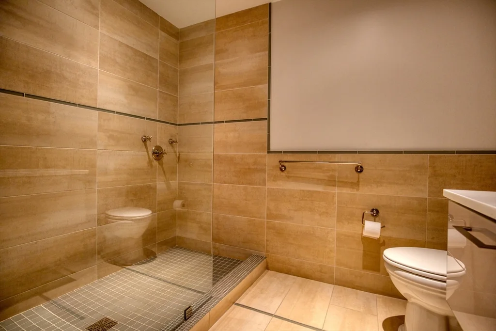 2 bed, 2 bath apartment for rent at 45 Province St Unit 1405, Boston Downtown — photo 9 of 10