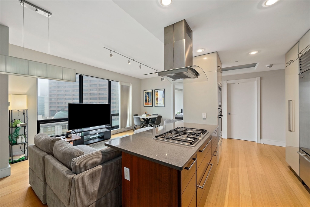 2 bed, 2 bath apartment for rent at 45 Province St Unit 2207, Midtown