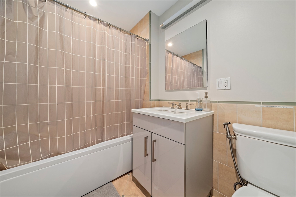 2 bed, 2 bath apartment for rent at 45 Province St Unit 2207, Midtown — photo 10 of 28