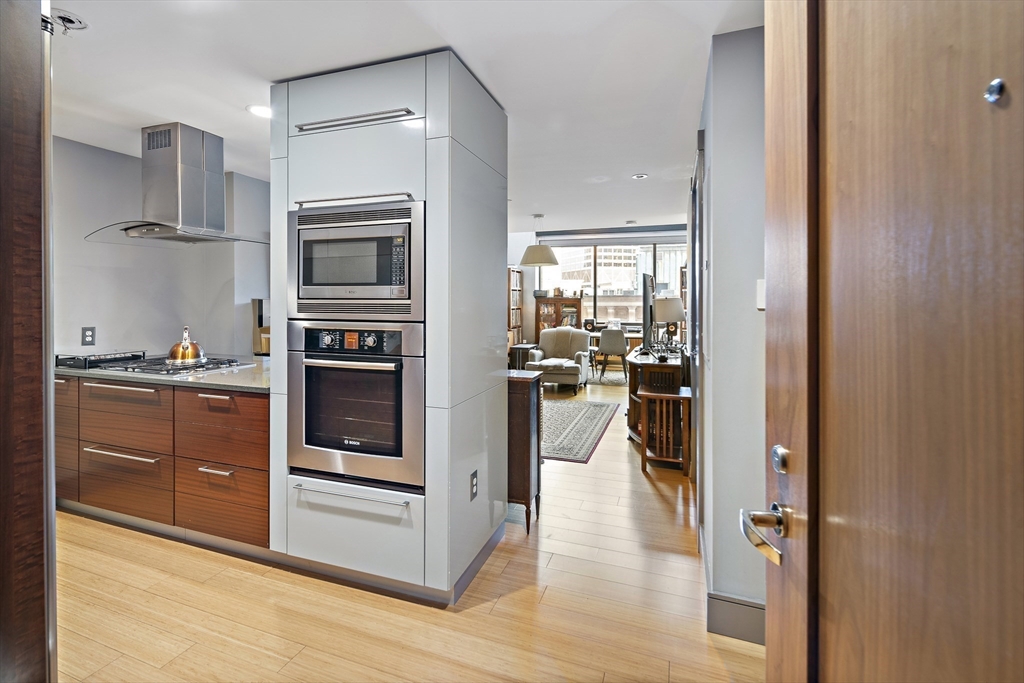 2 bed, 1 bath apartment for rent at 45 Province St Unit 909, Midtown — photo 5 of 19