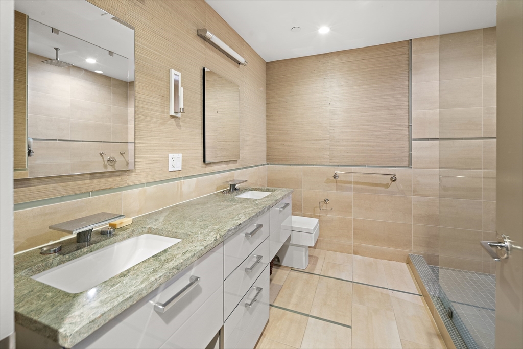 2 bed, 1 bath apartment for rent at 45 Province St Unit 909, Midtown — photo 12 of 19