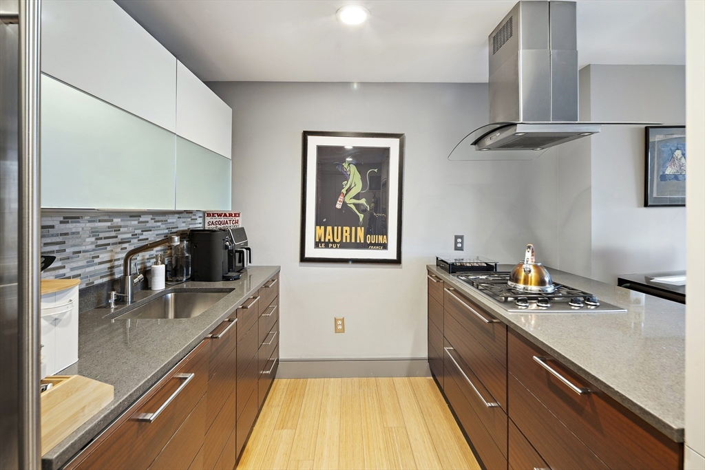 2 bed, 1 bath apartment for rent at 45 Province St Unit 909, Midtown — photo 6 of 19
