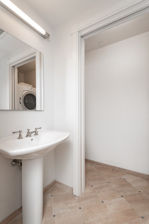 1 bed, 1 bath apartment for rent at 45 Province Unit 1201, Midtown — photo 11 of 19