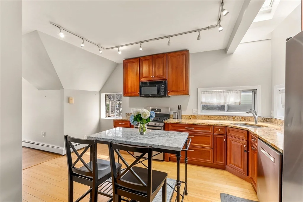 3 bed, 2 bath apartment for rent at 45 Quincy Unit 2, Medford — photo 9 of 19