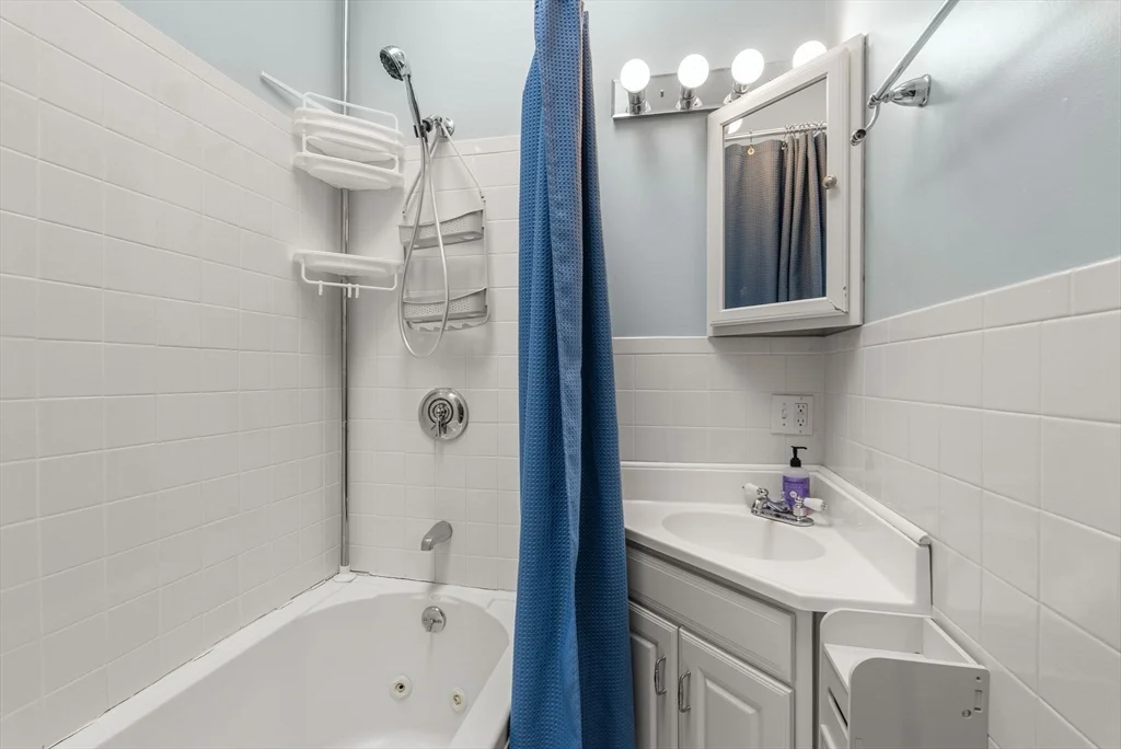3 bed, 2 bath apartment for rent at 45 Quincy Unit 2, Medford — photo 14 of 19