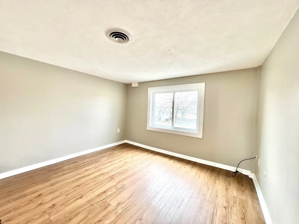 1 bed, 1 bath apartment for rent at 45 Revere Beach Blvd Unit 3, Revere — photo 11 of 17