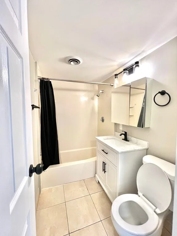 1 bed, 1 bath apartment for rent at 45 Revere Beach Blvd Unit 3, Revere — photo 14 of 17