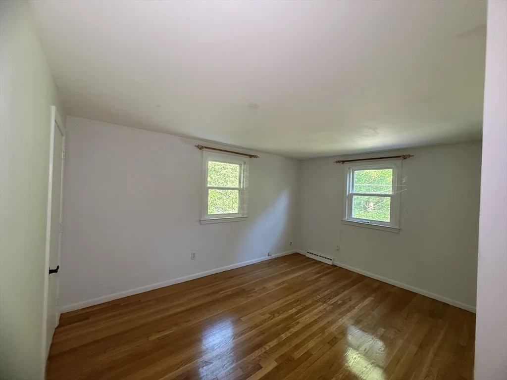 3 bed, 1 bath apartment for rent at 45 Richardson St Unit A, Billerica — photo 14 of 16