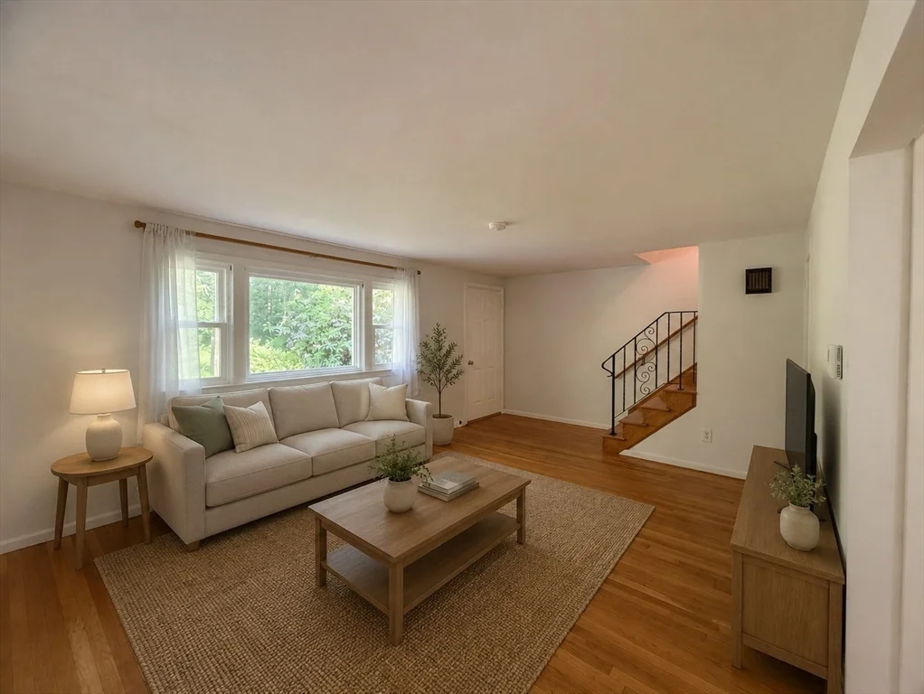 3 bed, 1 bath apartment for rent at 45 Richardson St Unit A, Billerica — photo 2 of 16
