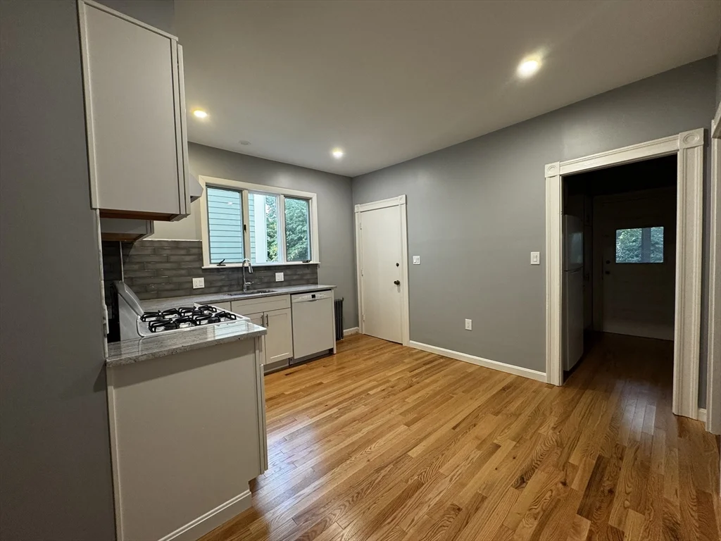2 bed, 1 bath apartment for rent at 45 Roberts Rd Unit 1, Cambridge — photo 6 of 16