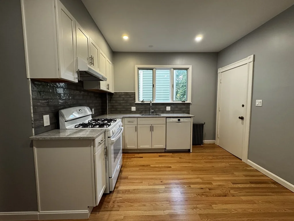 2 bed, 1 bath apartment for rent at 45 Roberts Rd Unit 1, Cambridge — photo 7 of 16