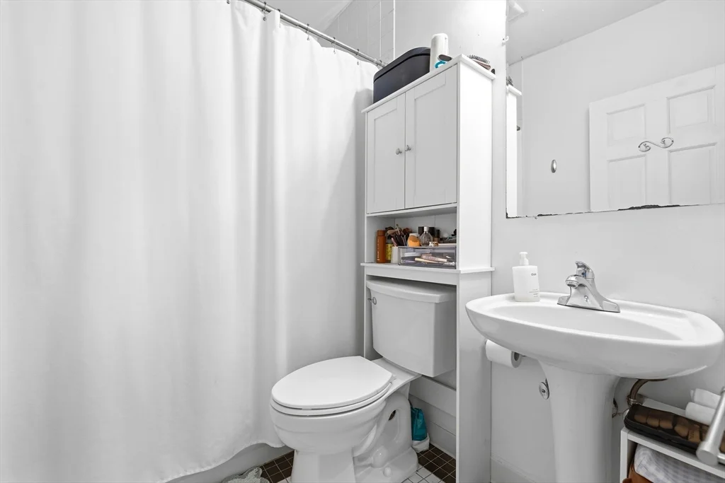 2 bed, 2 bath apartment for rent at 45 Rutland St Unit 2, South End — photo 11 of 14