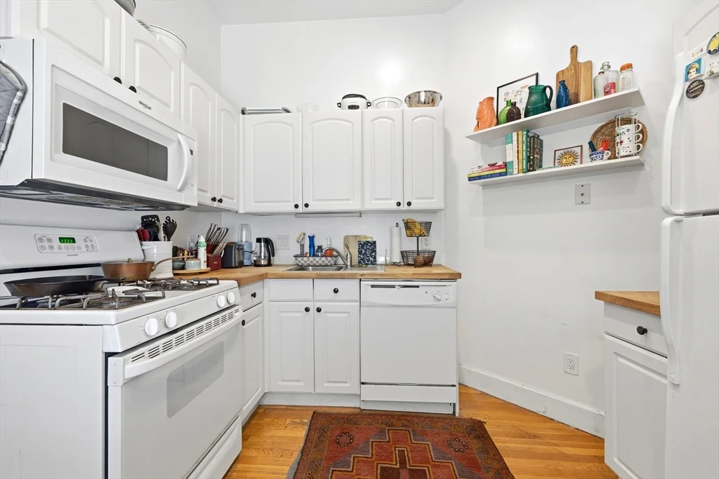 2 bed, 2 bath apartment for rent at 45 Rutland St Unit 2, South End — photo 7 of 14